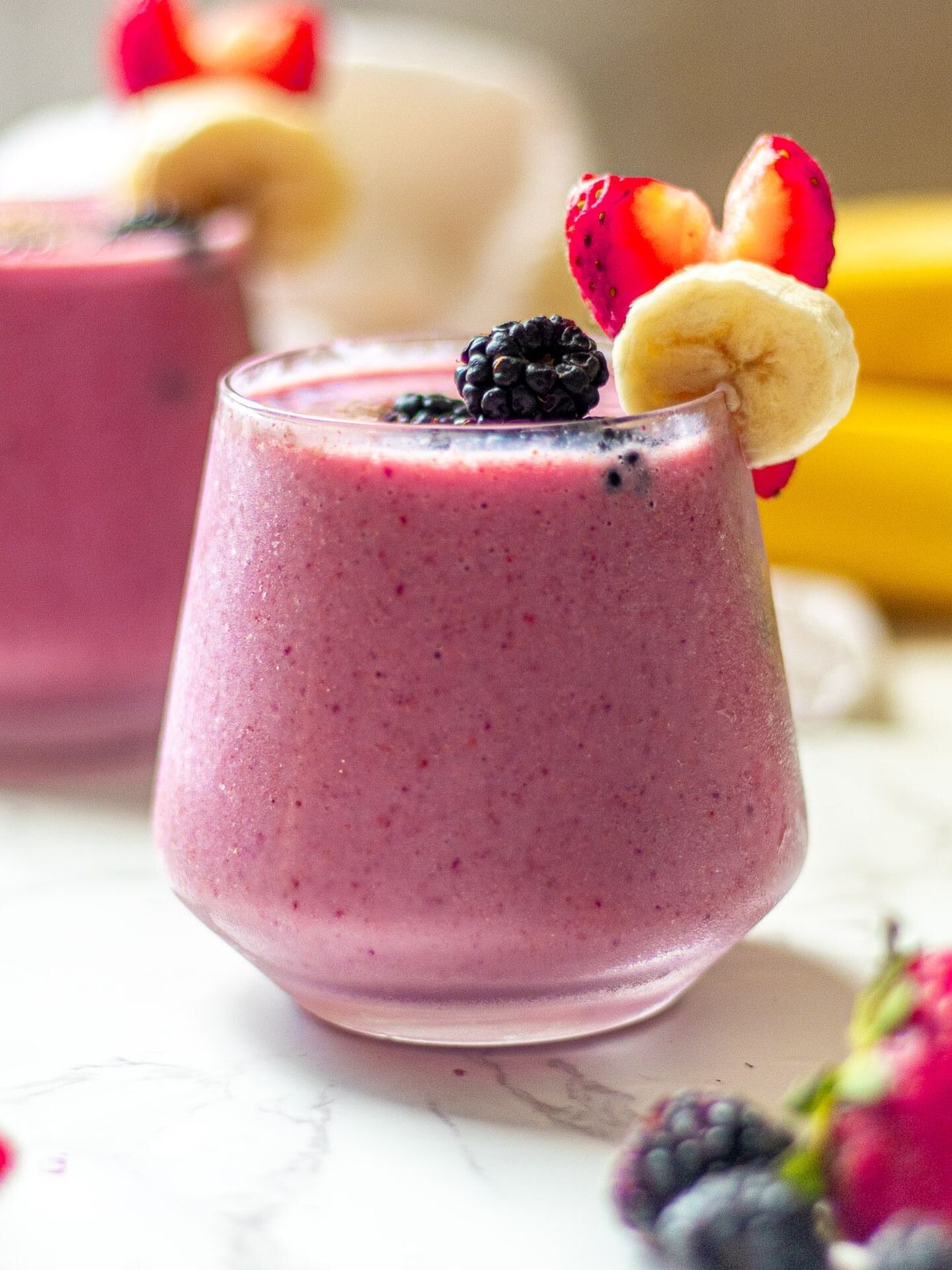 Blackberry Strawberry Banana Smoothie