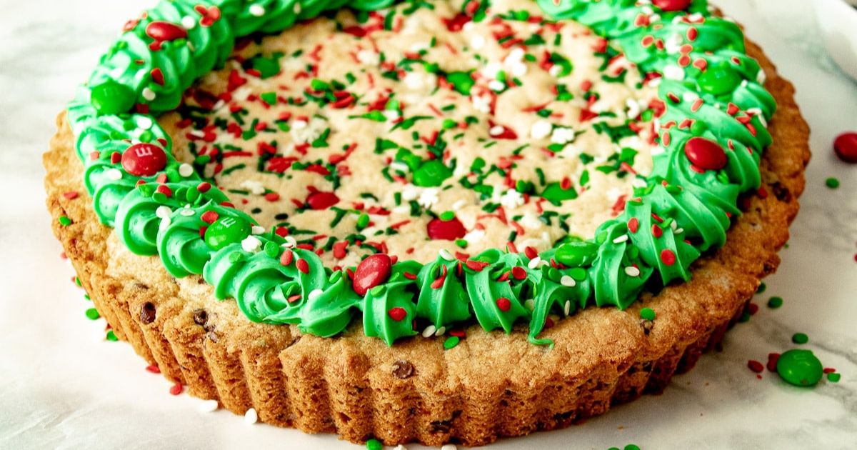 Christmas Cookie Cake