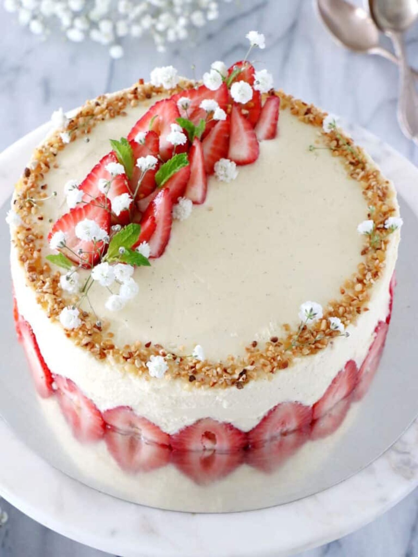 French Strawberry Cake