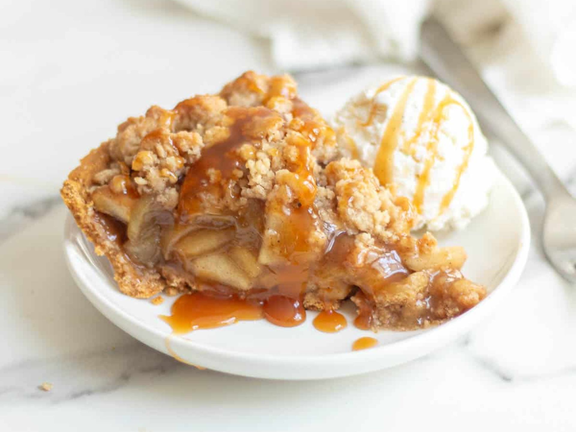 Apple Pie and Graham Cracker Crust