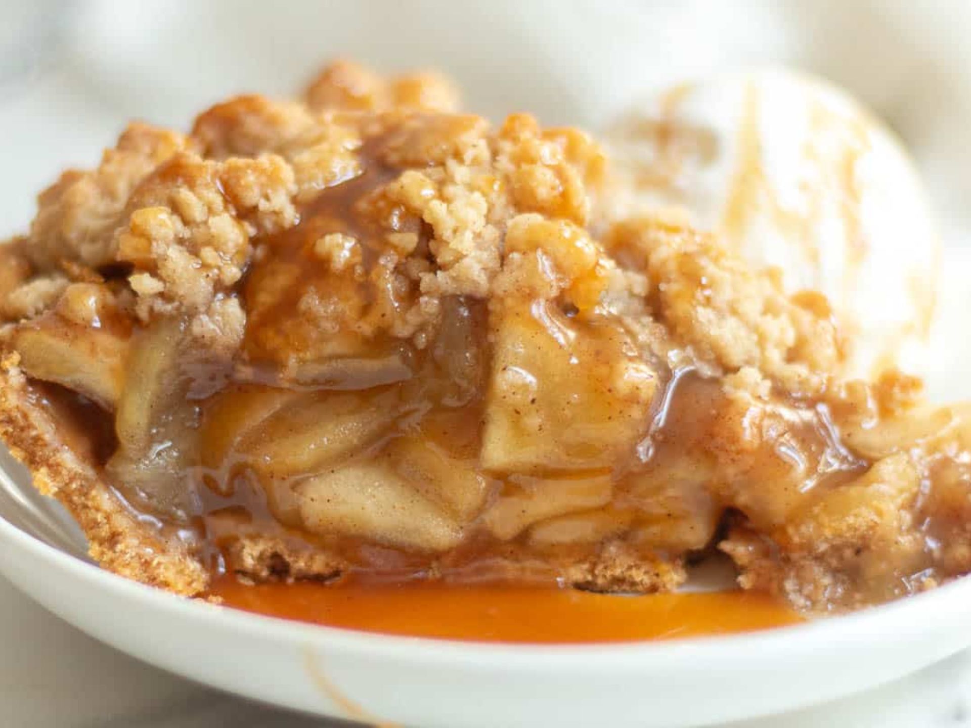 Apple Pie and Graham Cracker Crust