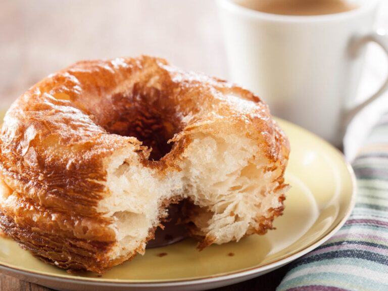 Croissant Donut