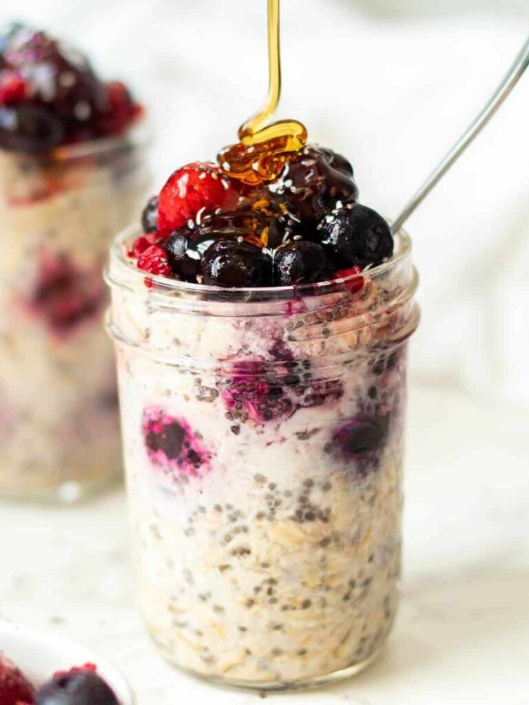 Overnight Oats with Frozen Fruit