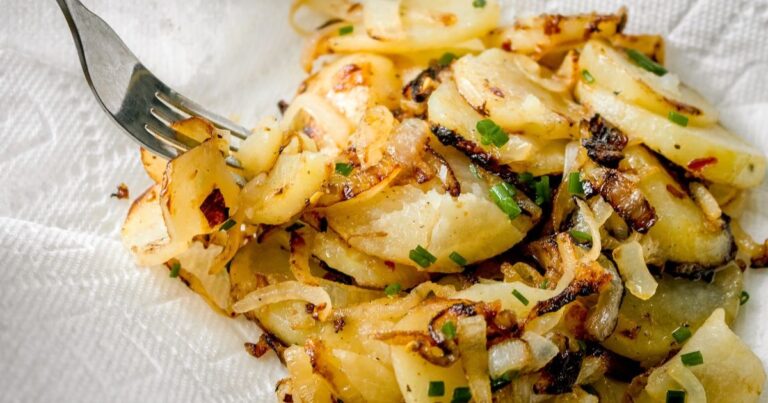 Fried potatoes and onions